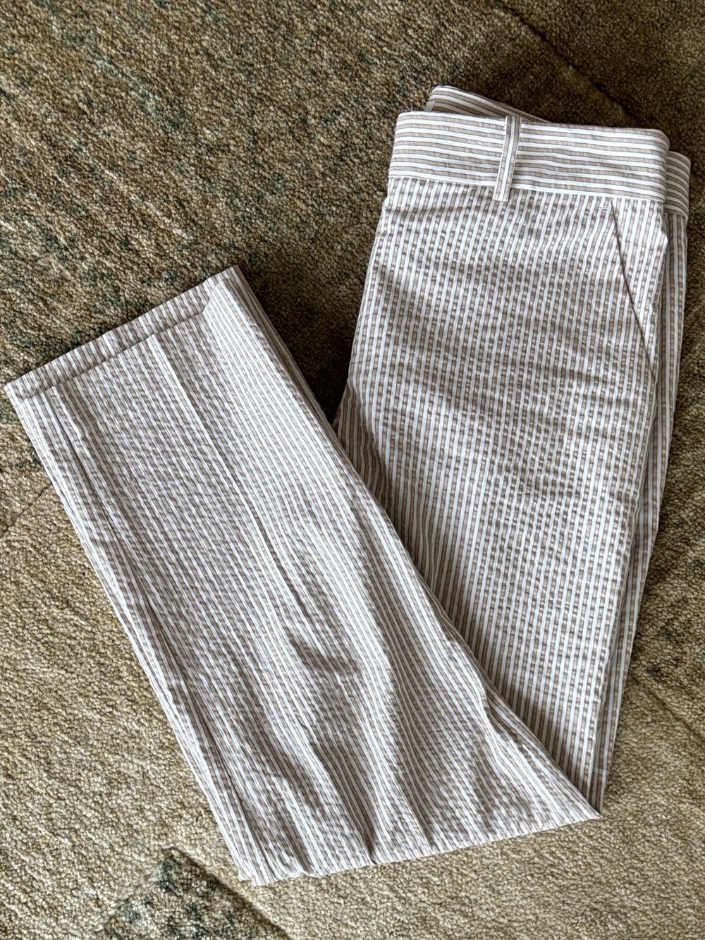 LOFT Riviera Slim Seersucker Tailored Pants in Beige and White